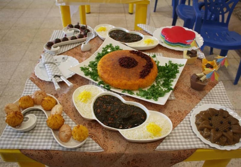  جشنواره غذاهای ایرانی در گناوه برگزار شد 